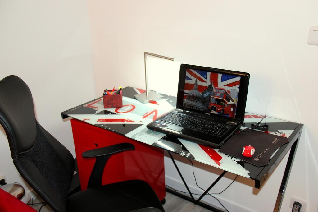 Fun And Quiet Parigi